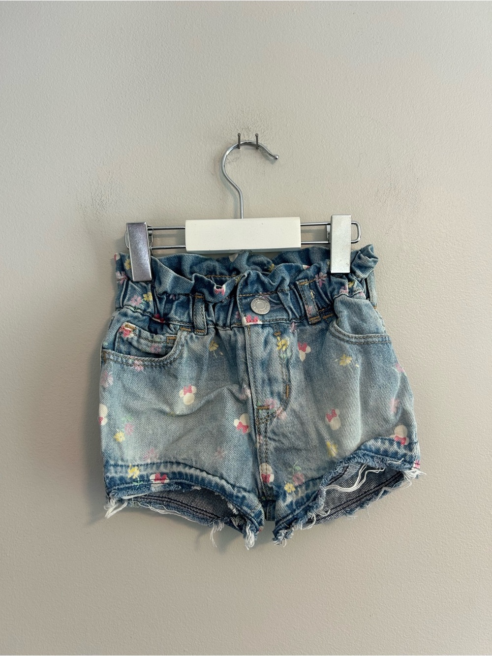 Gap x Disney 12/18m light wash denim Minnie Mouse floral shorts